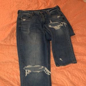American Eagle Mom Jean
